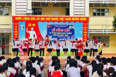TRƯỜNG THPT NGUYỄN TẤT THÀNH LONG TRỌNG TỔ CHỨC LỄ TỔNG KẾT NĂM HỌC 2025-2026